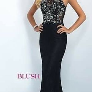 Black evening prom dress size 4